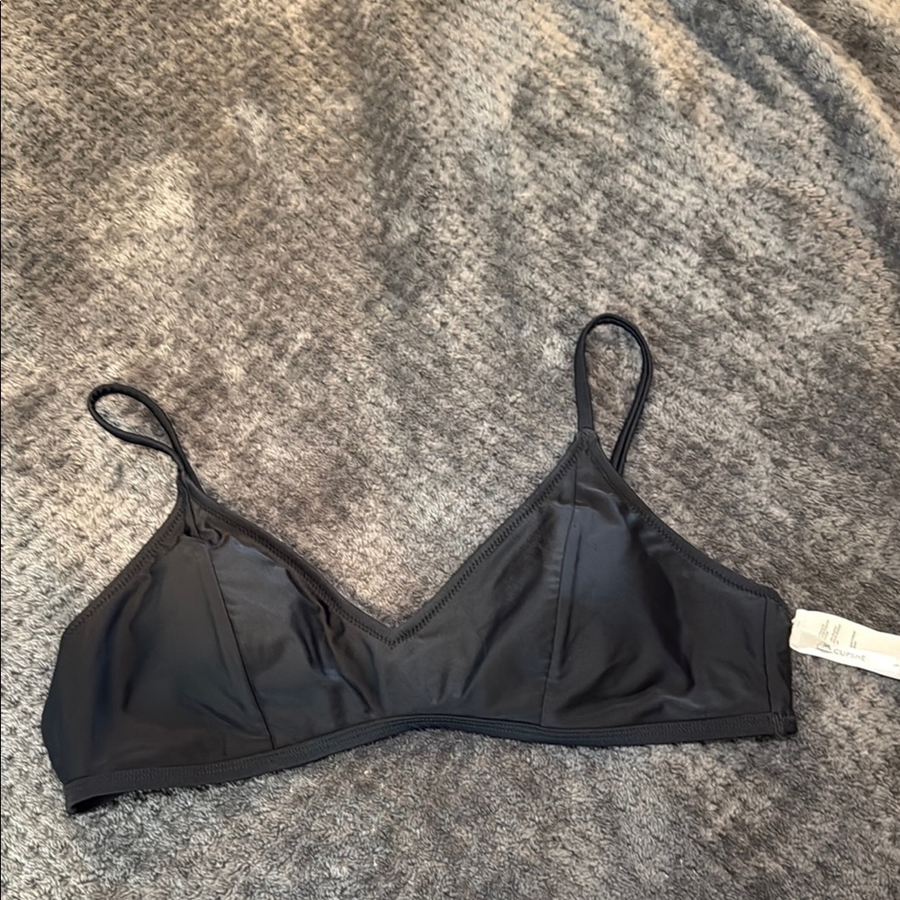 Cupshe Triangle Bikini Top